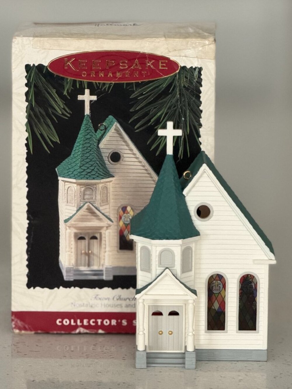 Hallmark Ornament Nostalgic Houses and Shops Town Church #12